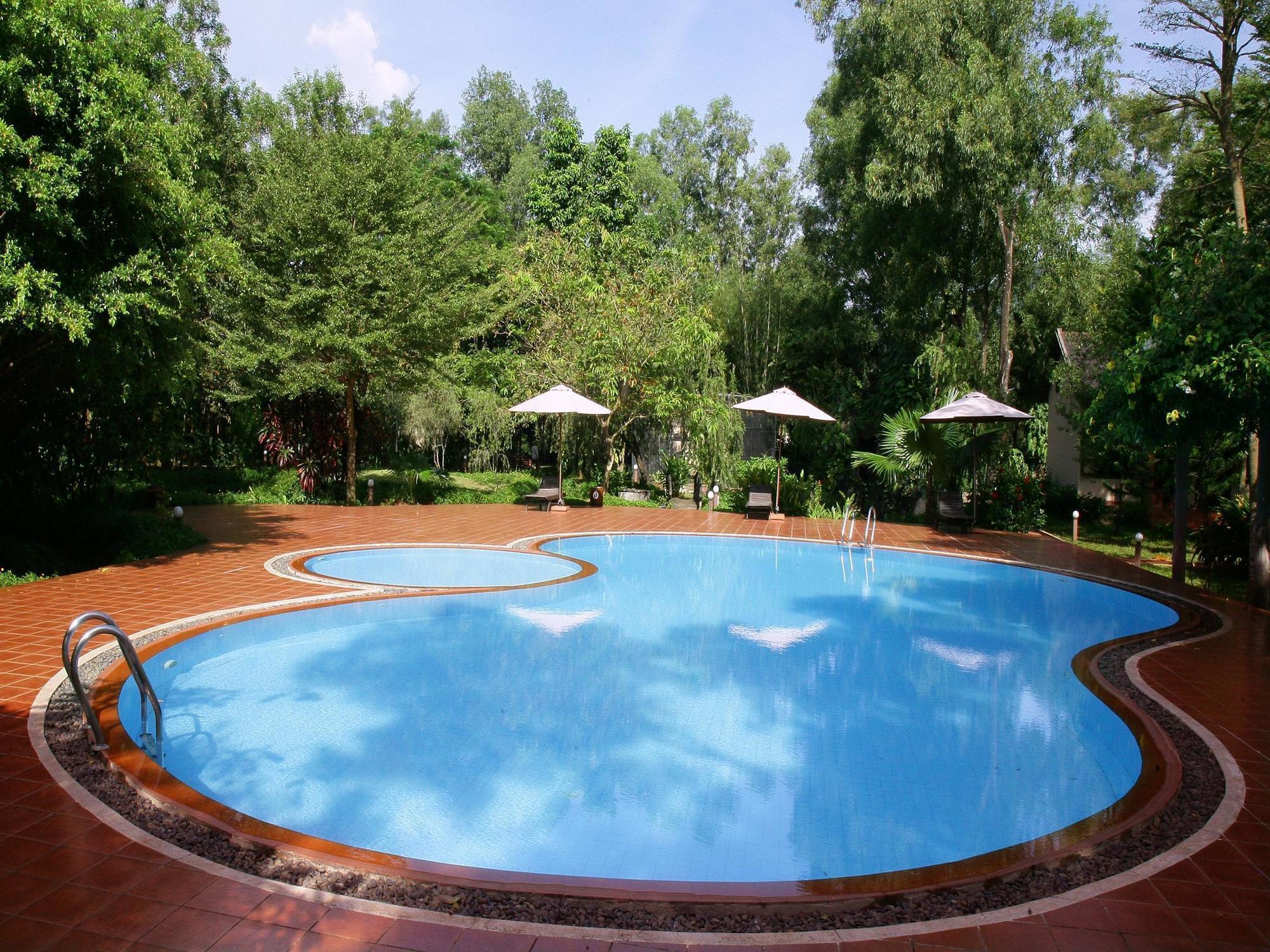 Lotus Phu My Resort 붕타우 외부 사진